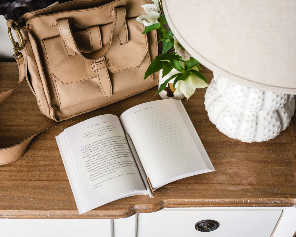 100 Devotions for the Single Mom: Words of Hope and Encouragement (A 100-Day Devotional) – The Perfect Christian Gifts for Mom - Image 5