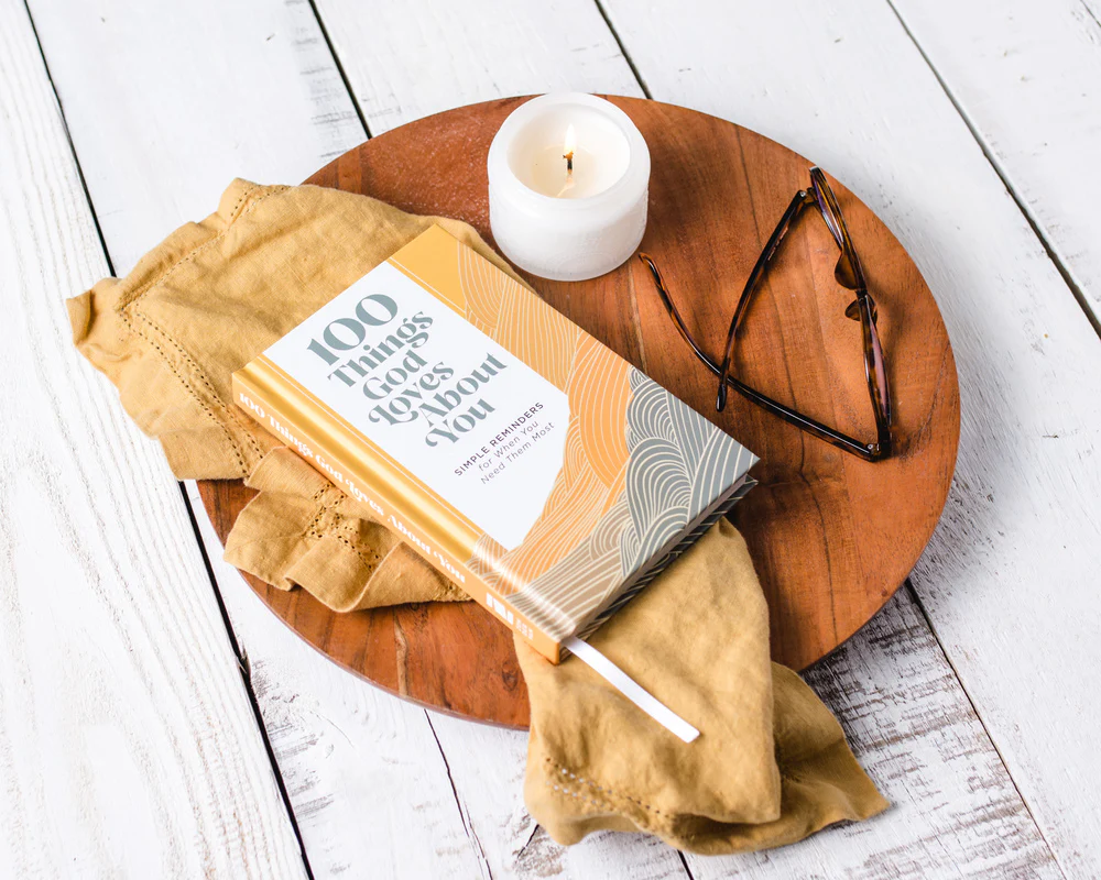 100 Things God Loves About You: Simple Reminders for When You Need Them Most (A 100-Day Devotional) - Image 3