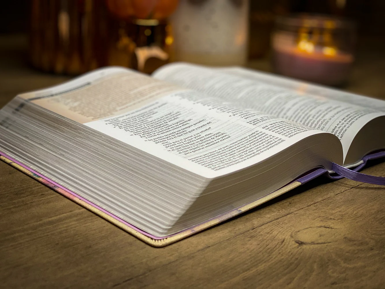 Biblia de Estudio para la Mujer NVI - Image 2