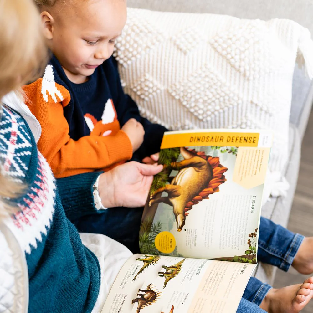 God Made the Dinosaurs: Full of Dinotastic Illustrations and Facts - Image 4