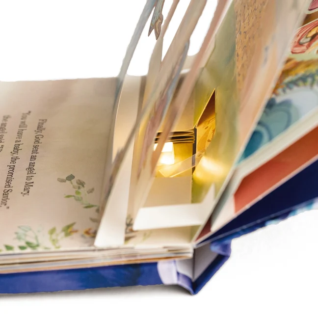 God's Christmas Promise: A Lighted Pop-Up Book - Image 4