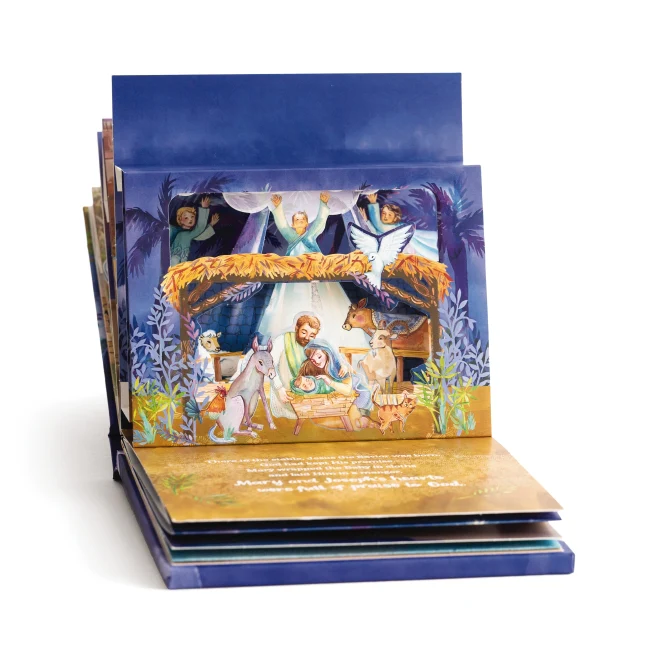 God's Christmas Promise: A Lighted Pop-Up Book - Image 5