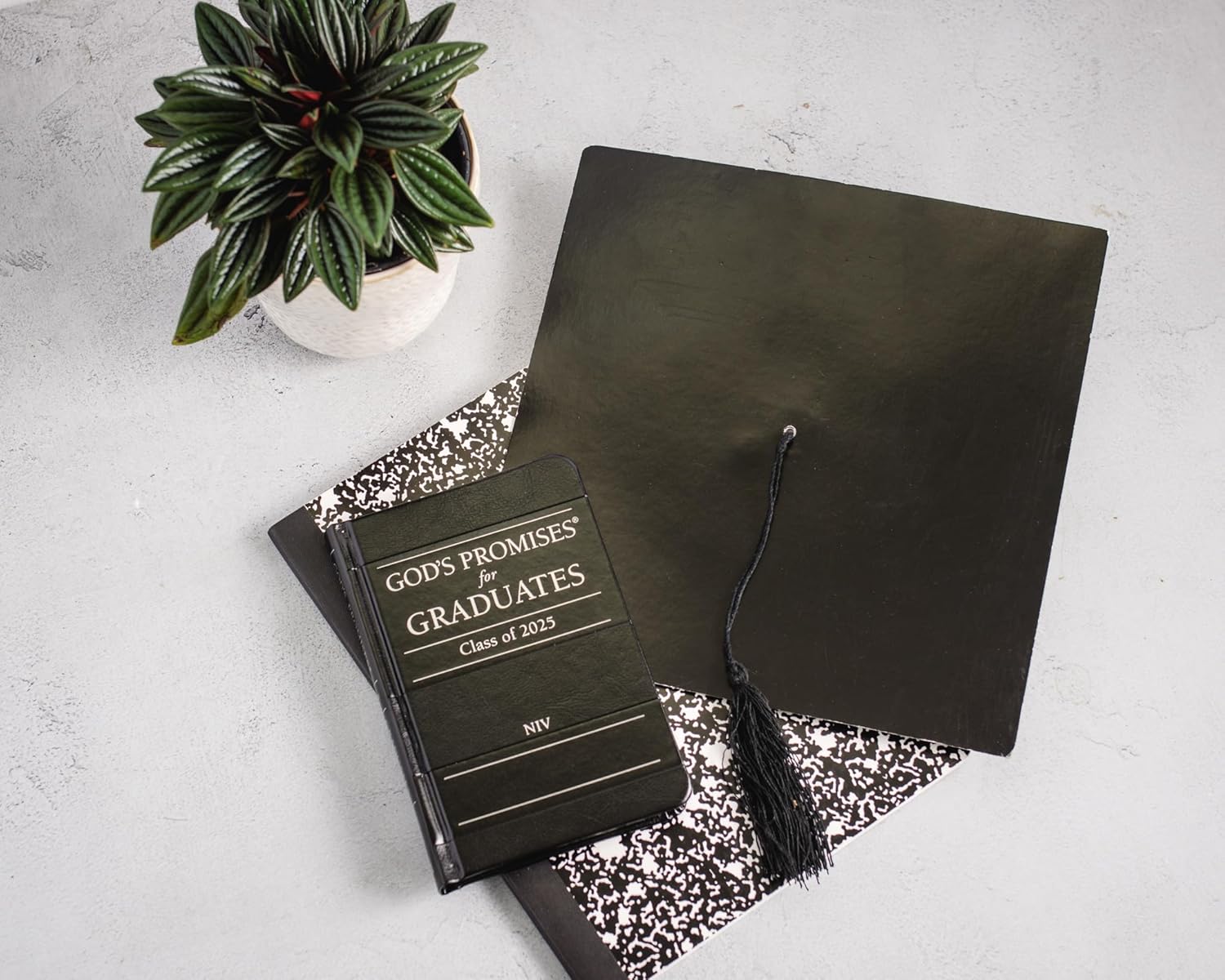 God's Promises for Graduates: Class of 2025 - Black NIV: New International Version – The Perfect Christian Graduation Gifts to Celebrate Your Grad - Image 3