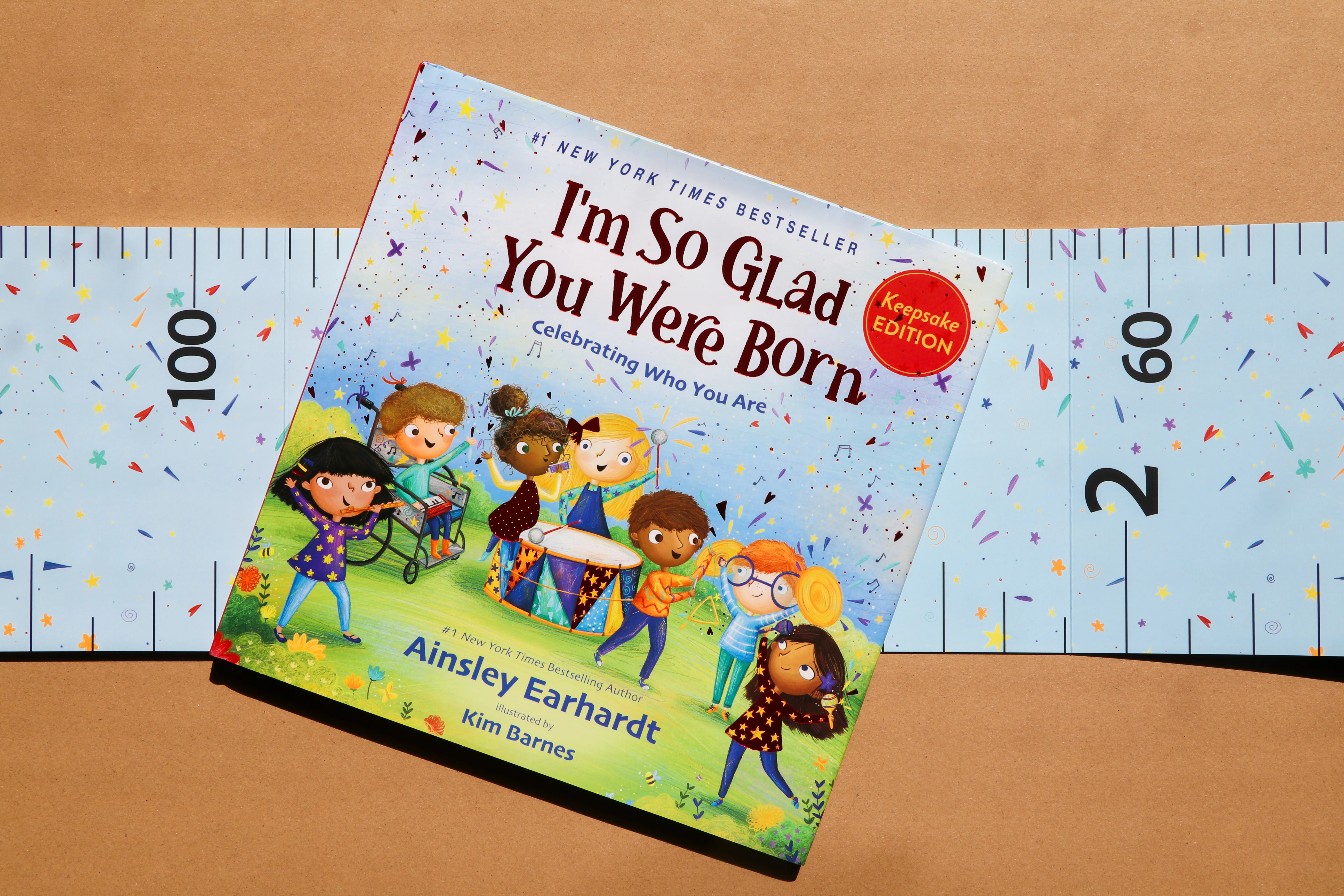 I'm So Glad You Were Born, Exclusive Keepsake Edition with Growth Chart: Celebrating Who You Are - Image 4