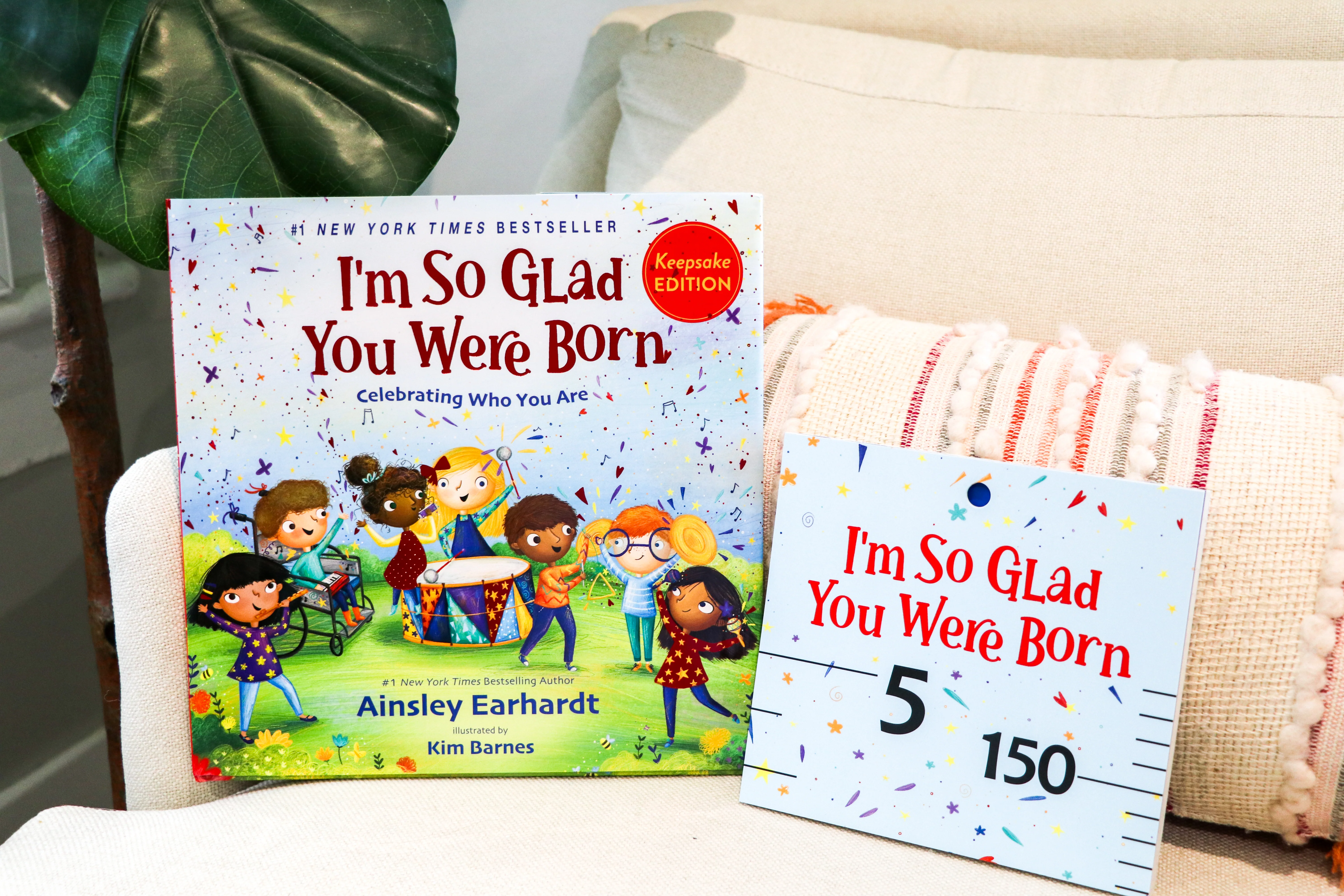 I'm So Glad You Were Born, Exclusive Keepsake Edition with Growth Chart: Celebrating Who You Are - Image 7