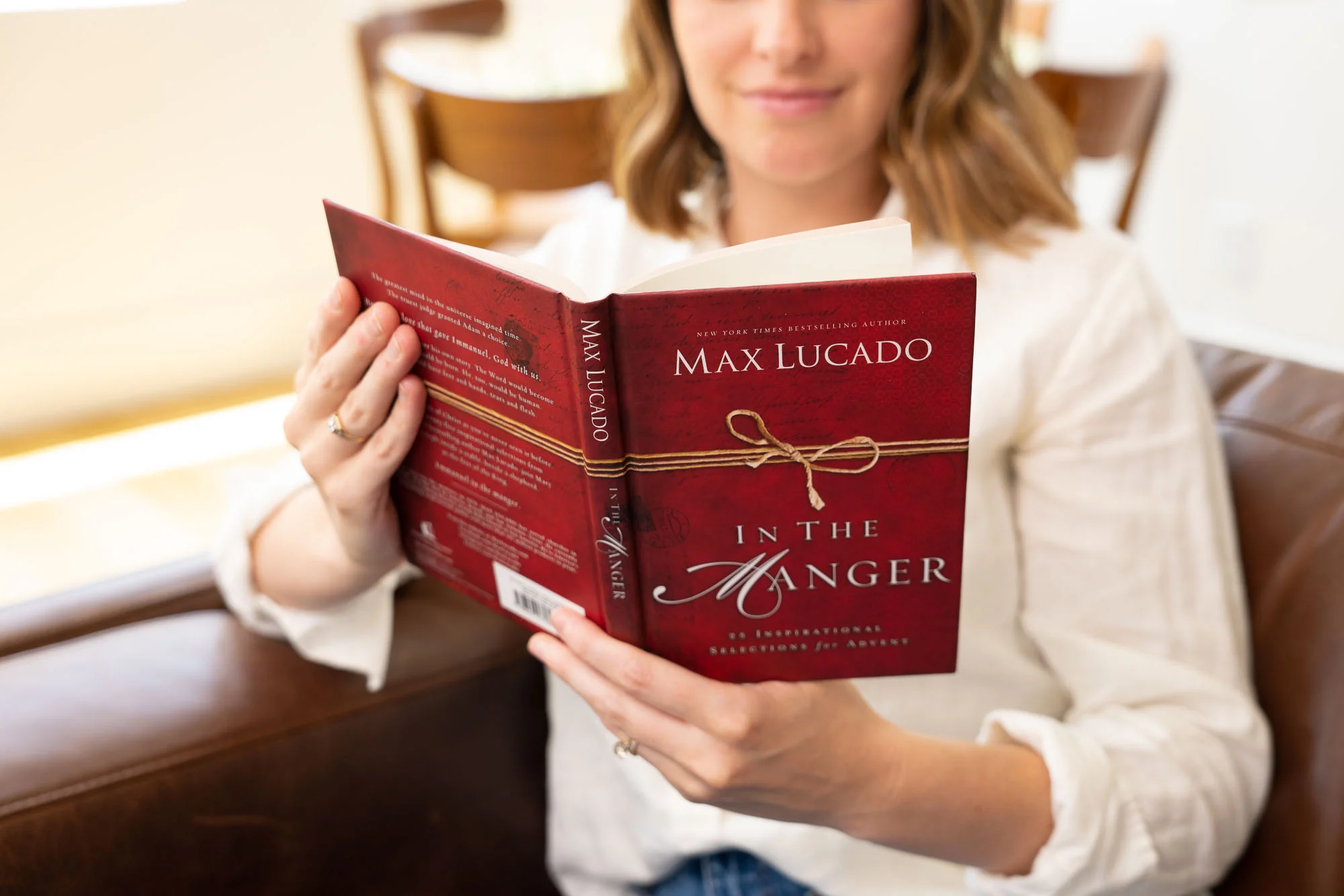 In the Manger: 25 Inspirational Selections for Advent (A 25-Day Christmas Devotional) – The Perfect Christian Gift for the Holiday Season - Image 8