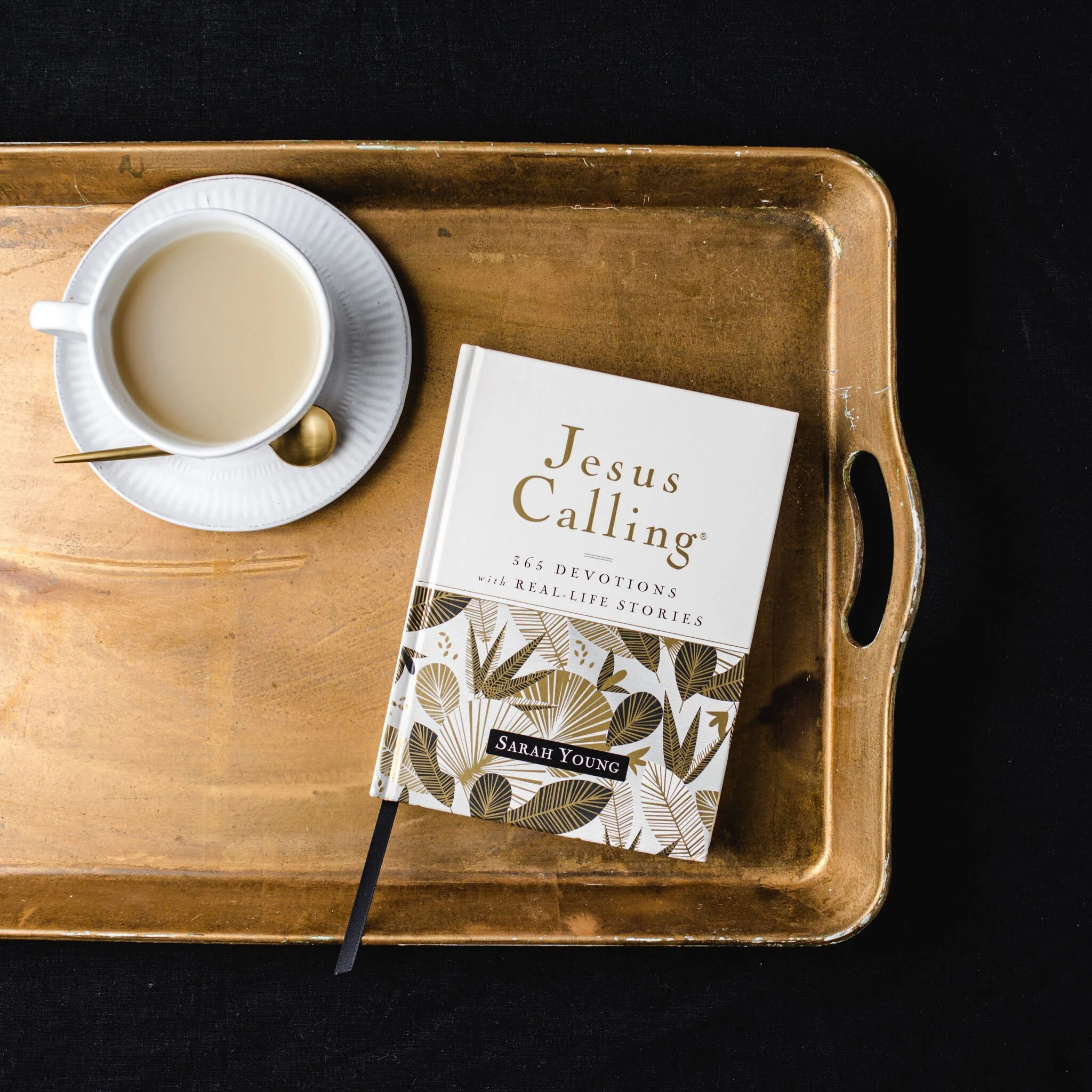 Jesus Calling, 365 Devotions with Real-Life Stories, Hardcover, with Full Scriptures: Encouragement and Reassurance for Daily Life (A 365-Day Devotional) – Perfect Christian Gift for Lent and Easter - Image 6