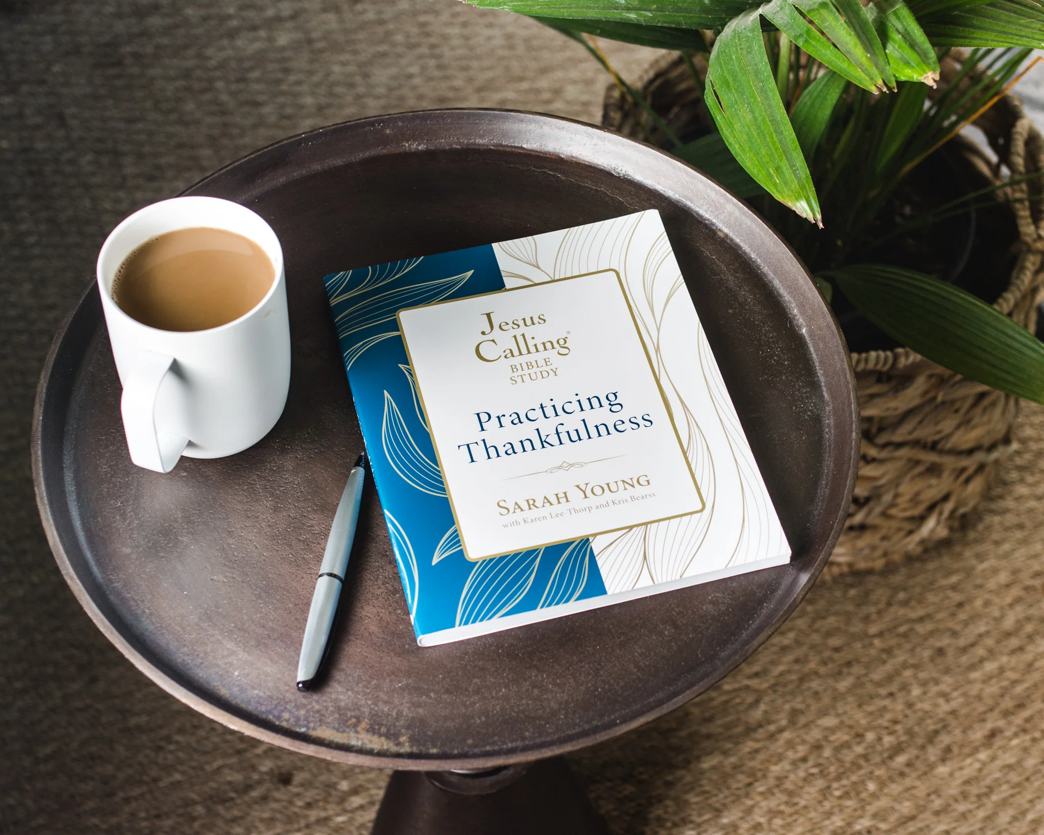 Jesus Calling Practicing Thankfulness Study Guide + Commemorative Edition + Gratitude Journal (Premium Bundle) - Image 3