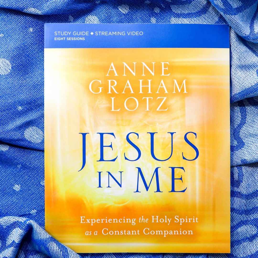 Jesus in Me Bible Study Guide plus Streaming Video: Experiencing the Holy Spirit as a Constant Companion - Image 4