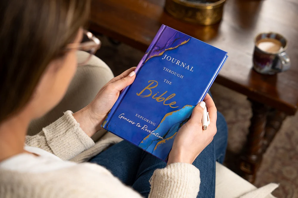 Journal Through the Bible: Explore Genesis to Revelation - Image 3