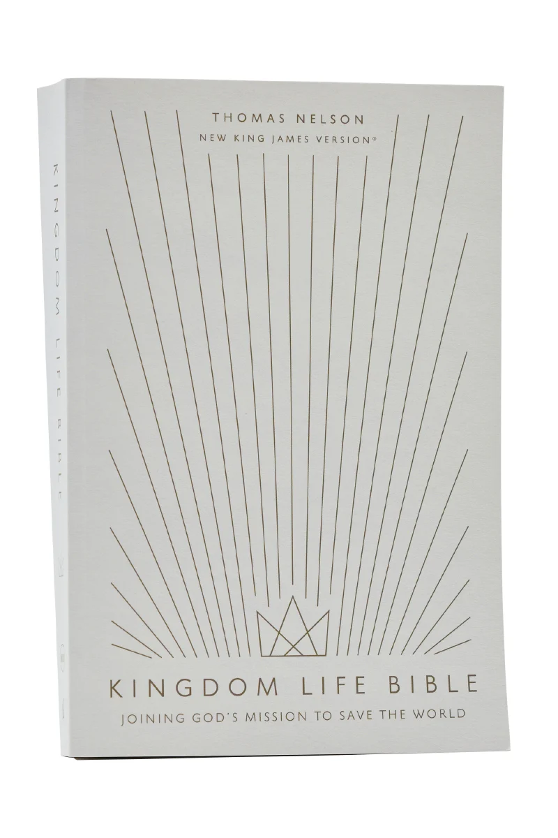 Kingdom Life Bible: Joining God's Mission to Save the World (NKJV, Red Letter, Comfort Print) - Image 4