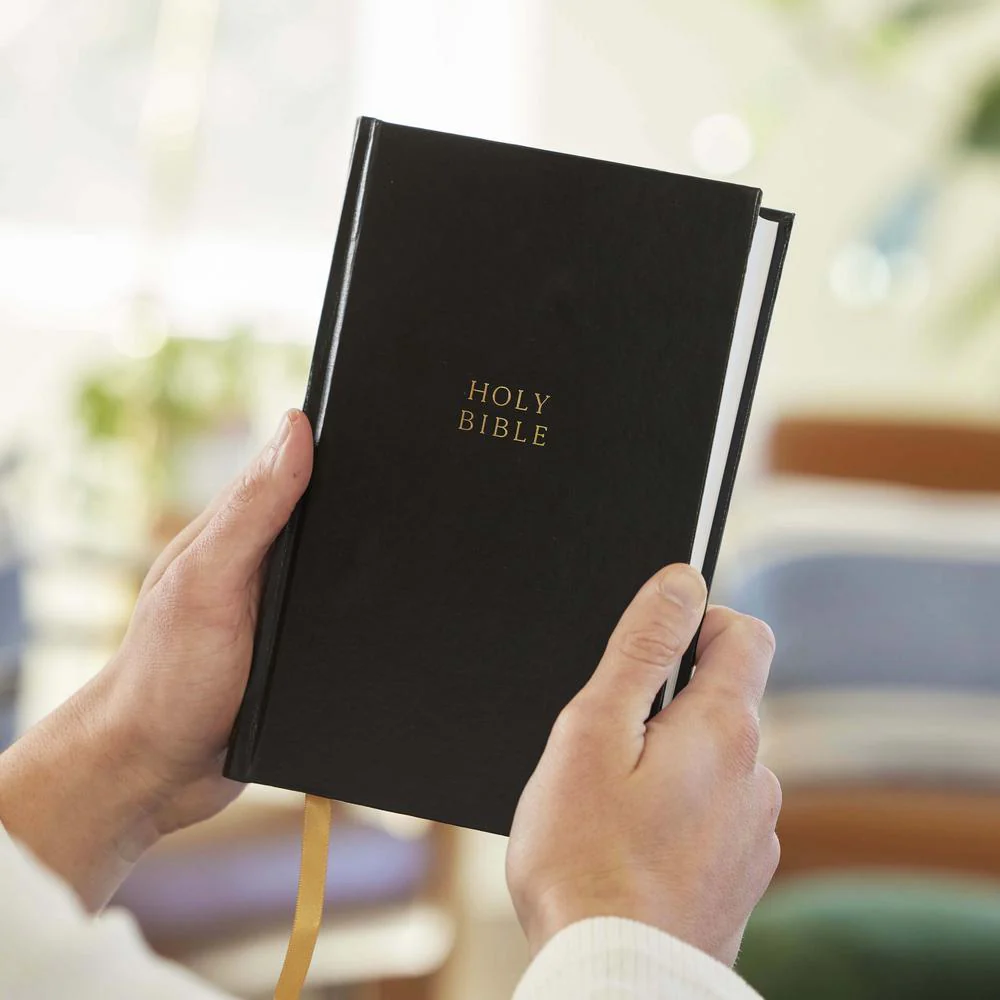 KJV Holy Bible: Personal Size Giant Print, Red Letter, Comfort Print: King James Version - Image 4
