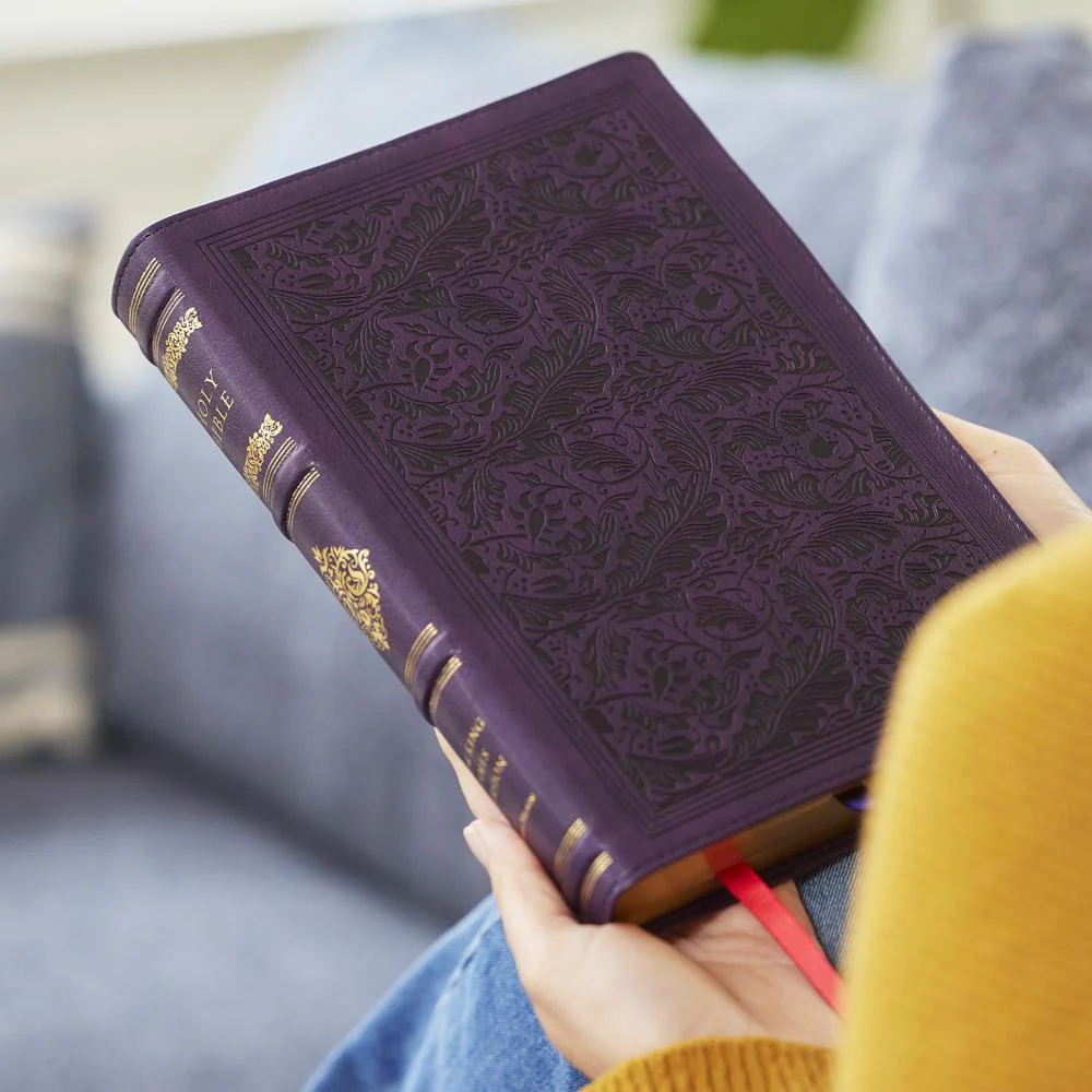 KJV Large Print Reference Bible, Red Letter, Comfort Print (Sovereign Collection): Holy Bible, King James Version - Image 14