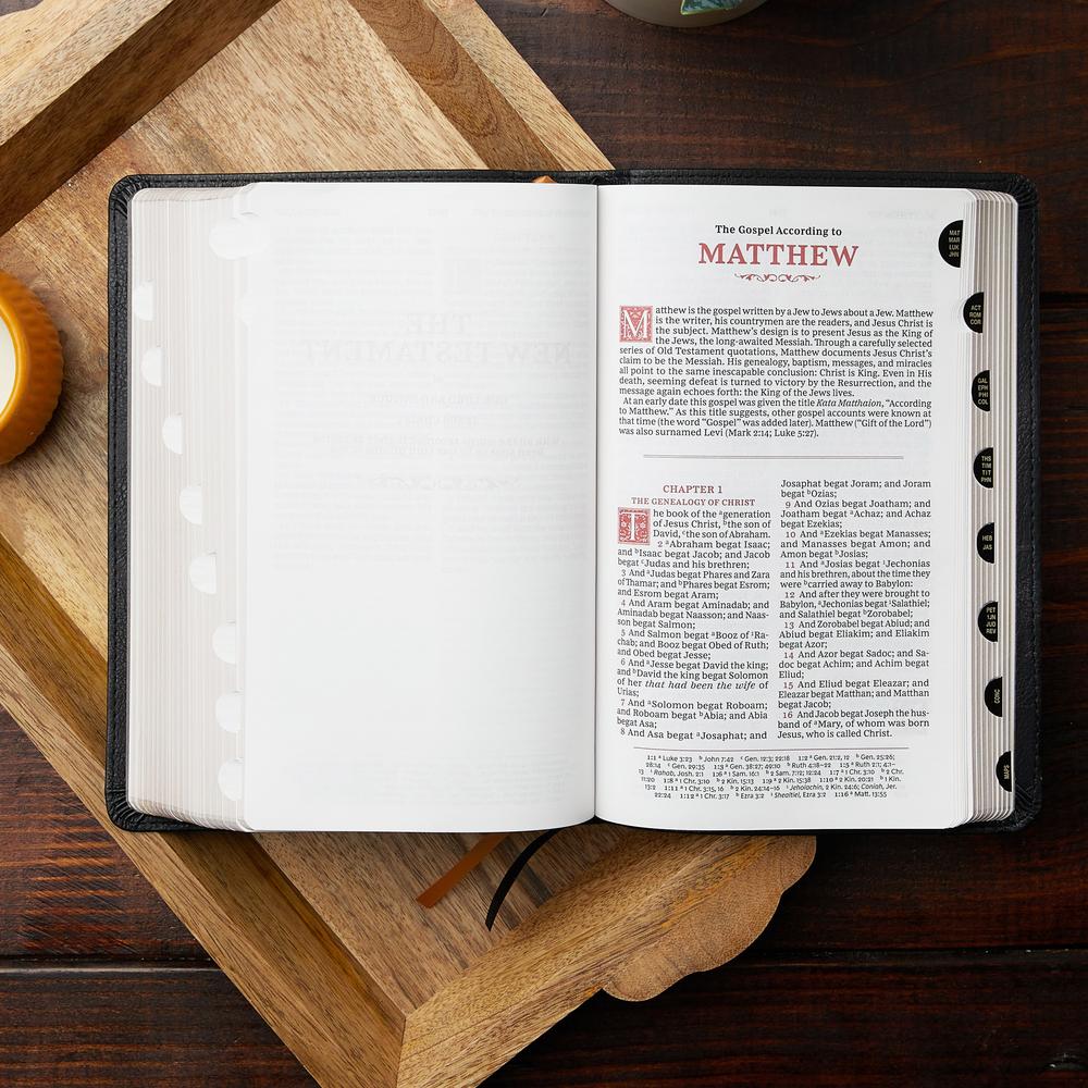 KJV Large Print Reference Bible, Red Letter, Comfort Print (Sovereign Collection): Holy Bible, King James Version - Image 20