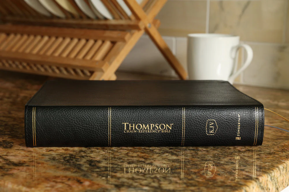 KJV, Thompson Chain-Reference Bible,  Red Letter, Comfort Print - Image 35
