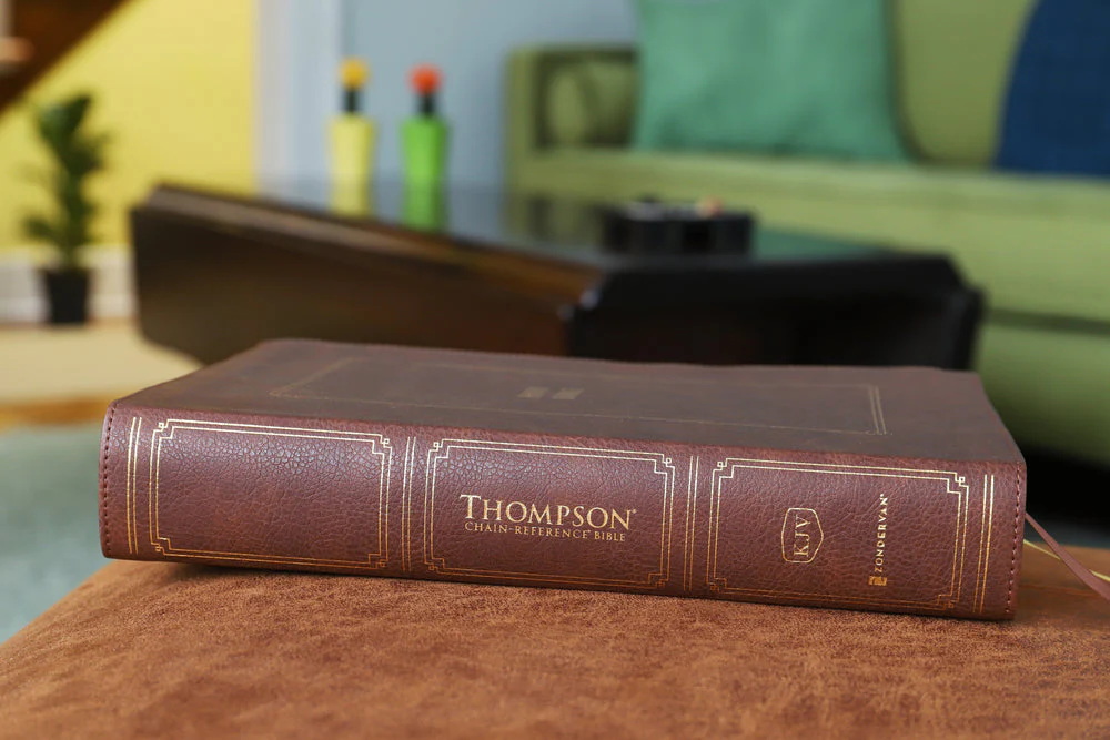 KJV, Thompson Chain-Reference Bible, Large Print, Red Letter, Comfort Print - Image 32