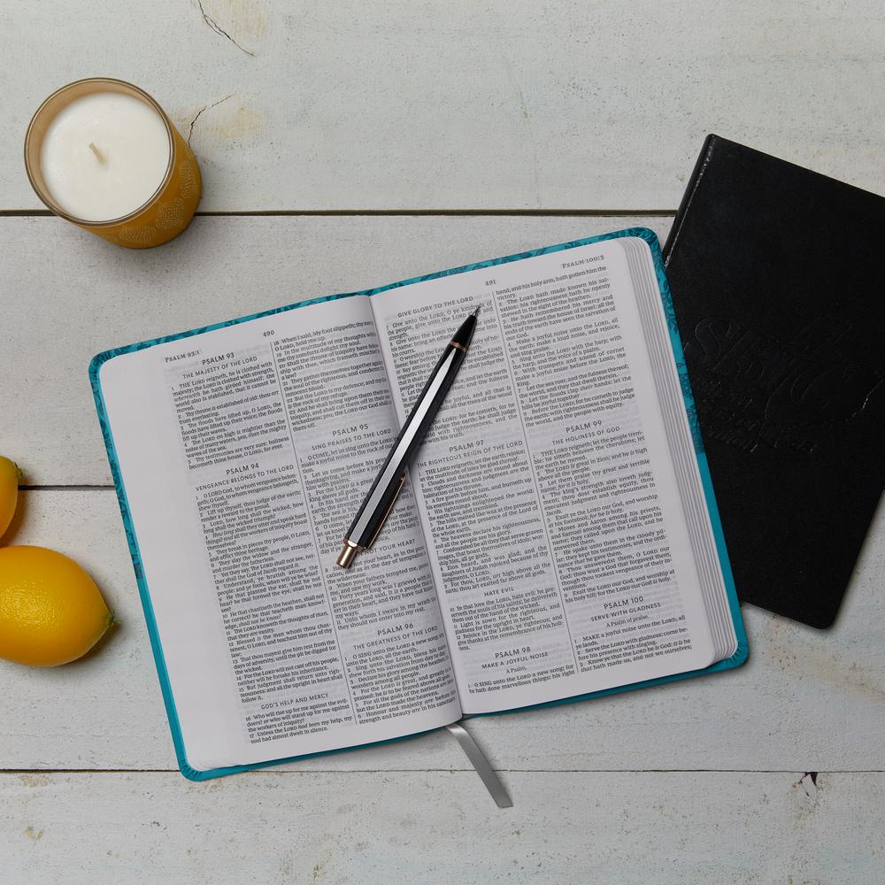 KJV, Value Thinline Bible, Red Letter Edition, Comfort Print: Holy Bible, King James Version - Image 13