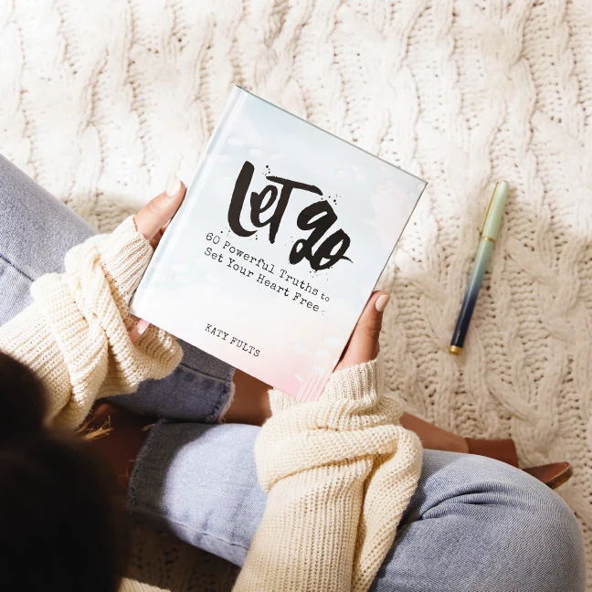 Let Go: 60 Powerful Truths to Set Your Heart Free - Devotional Gift Book - Image 2