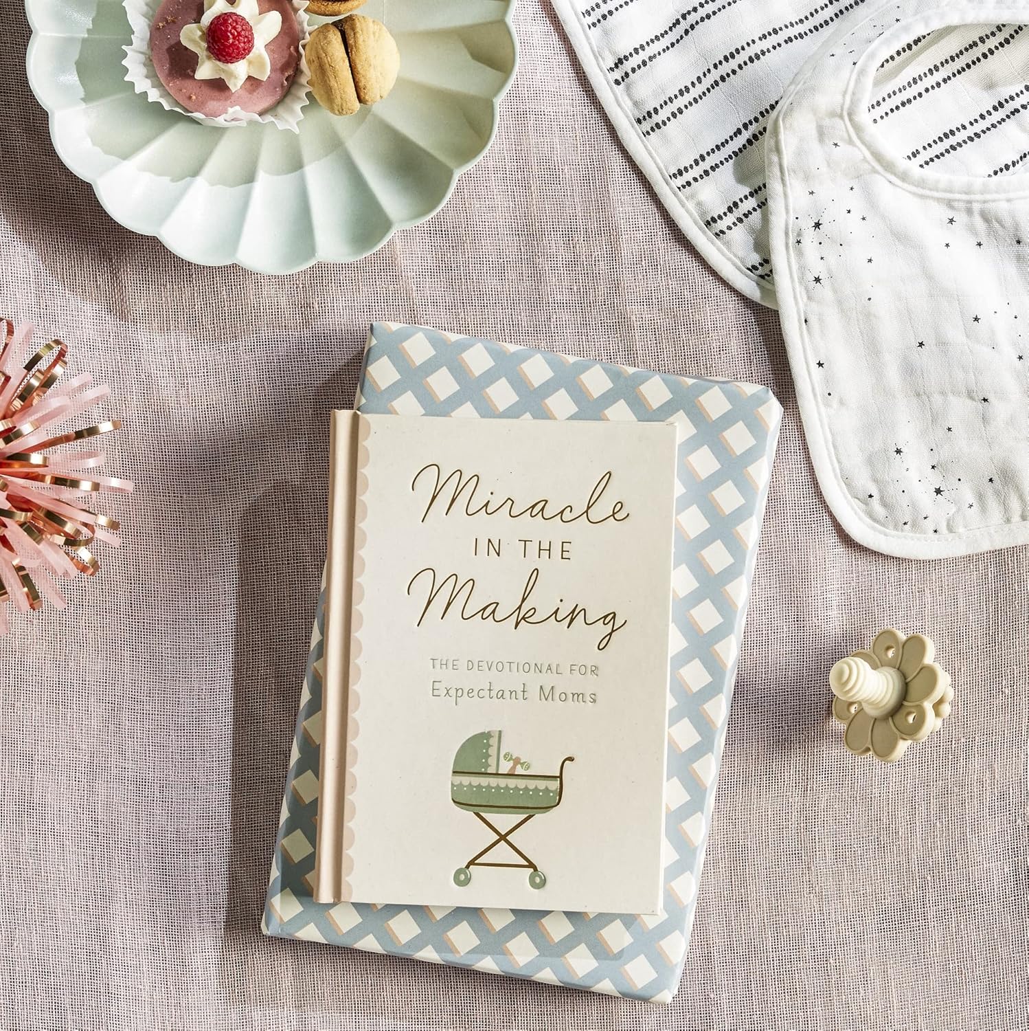 Miracle in the Making: The Devotional for Expectant Moms - Image 2