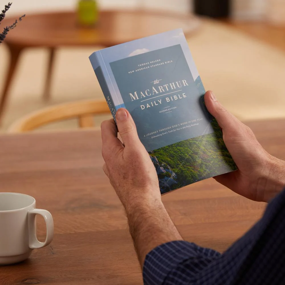 NASB, MacArthur Daily Bible, 2nd Edition, Comfort Print - Image 6