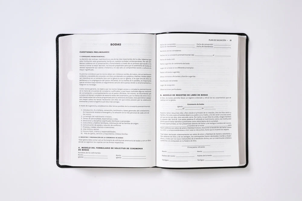 NBLA, Biblia del Ministro, Letra gigante, Leathersoft, Negra, Comfort Print - Image 10