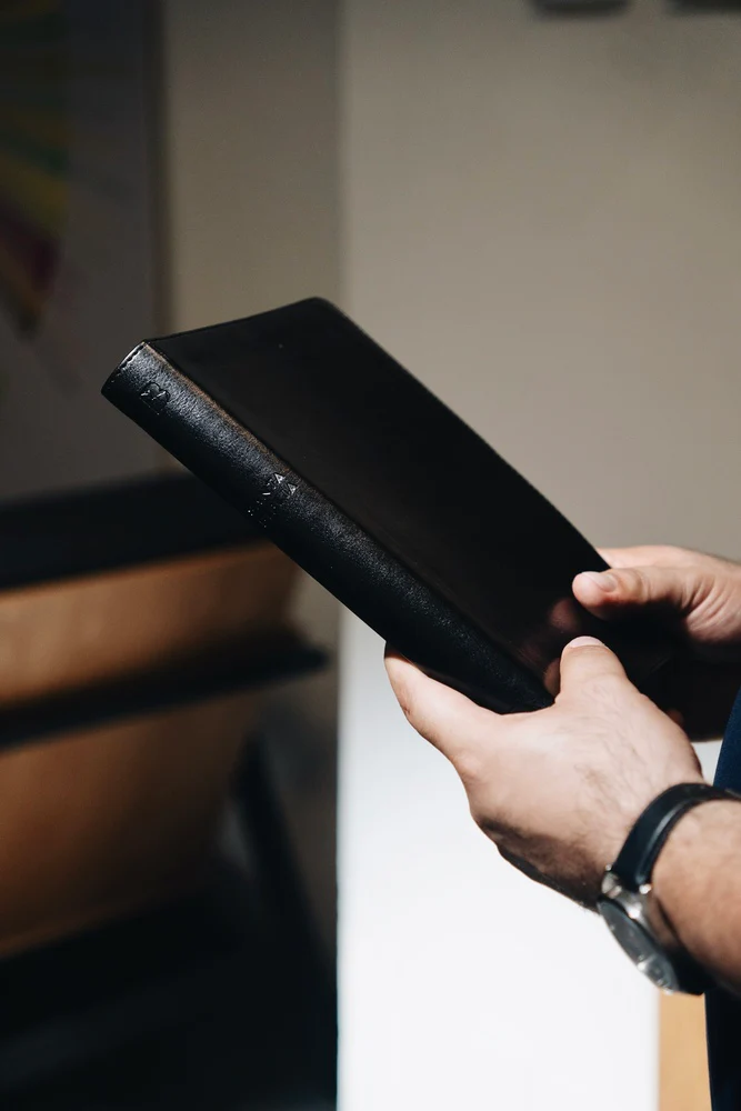 NBLA, Biblia del Ministro, Letra gigante, Leathersoft, Negra, Comfort Print - Image 13