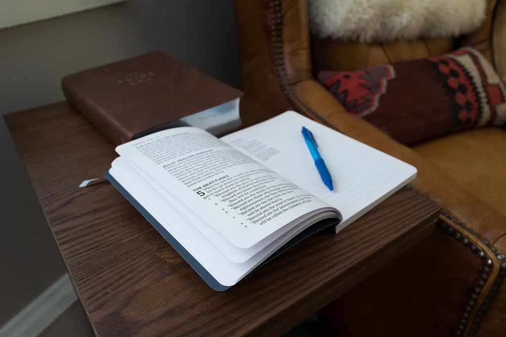 NET Abide Bible Journal - Genesis, Paperback, Comfort Print: Holy Bible - Image 5