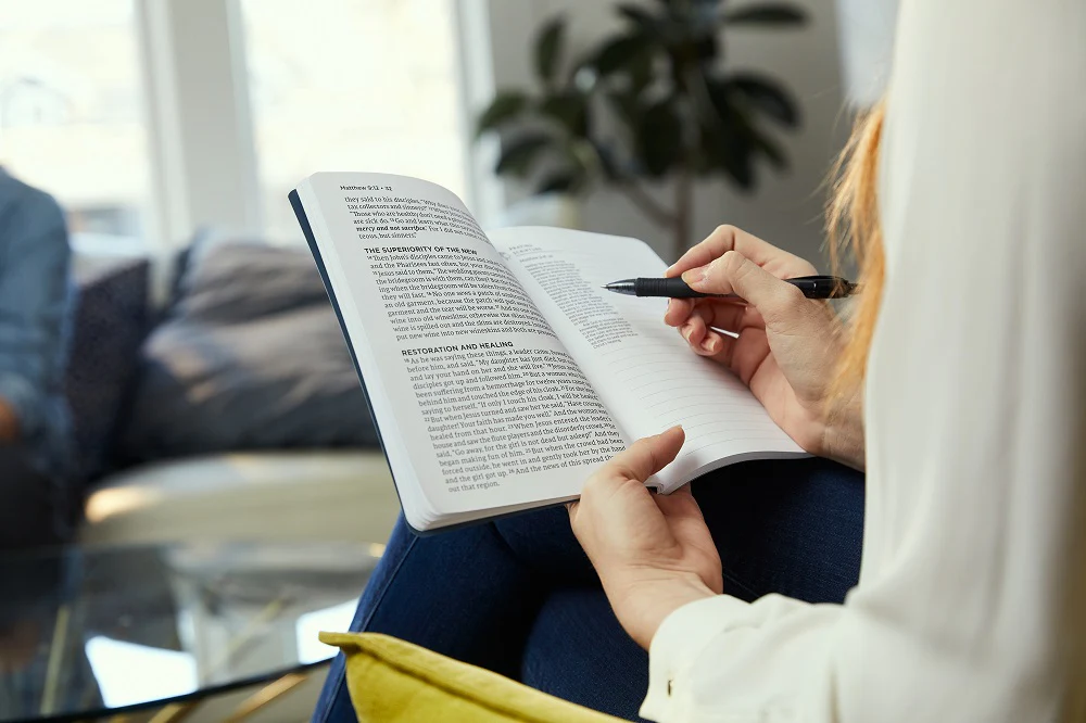 NET Abide Bible Journal - John, Paperback, Comfort Print: Holy Bible - Image 6