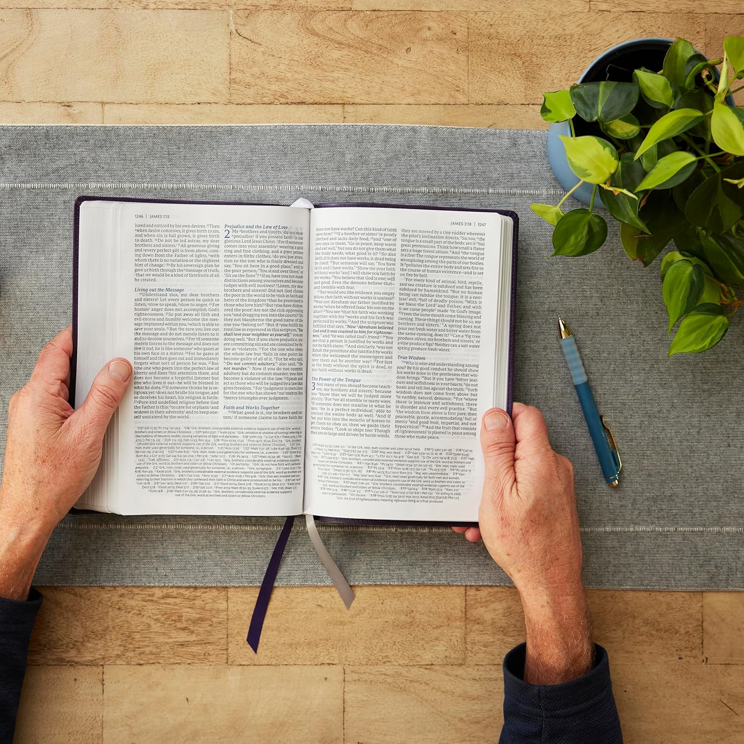 NET Bible, Large Print Thinline with Cross References, Comfort Print - Image 17