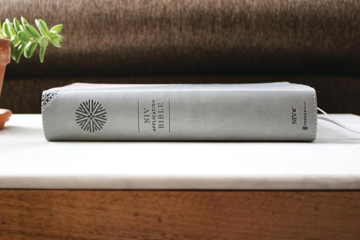 NIV Application Bible, Large Print, Red Letter, Comfort Print: Bringing the Ancient Message of the Bible into Your World - Image 30