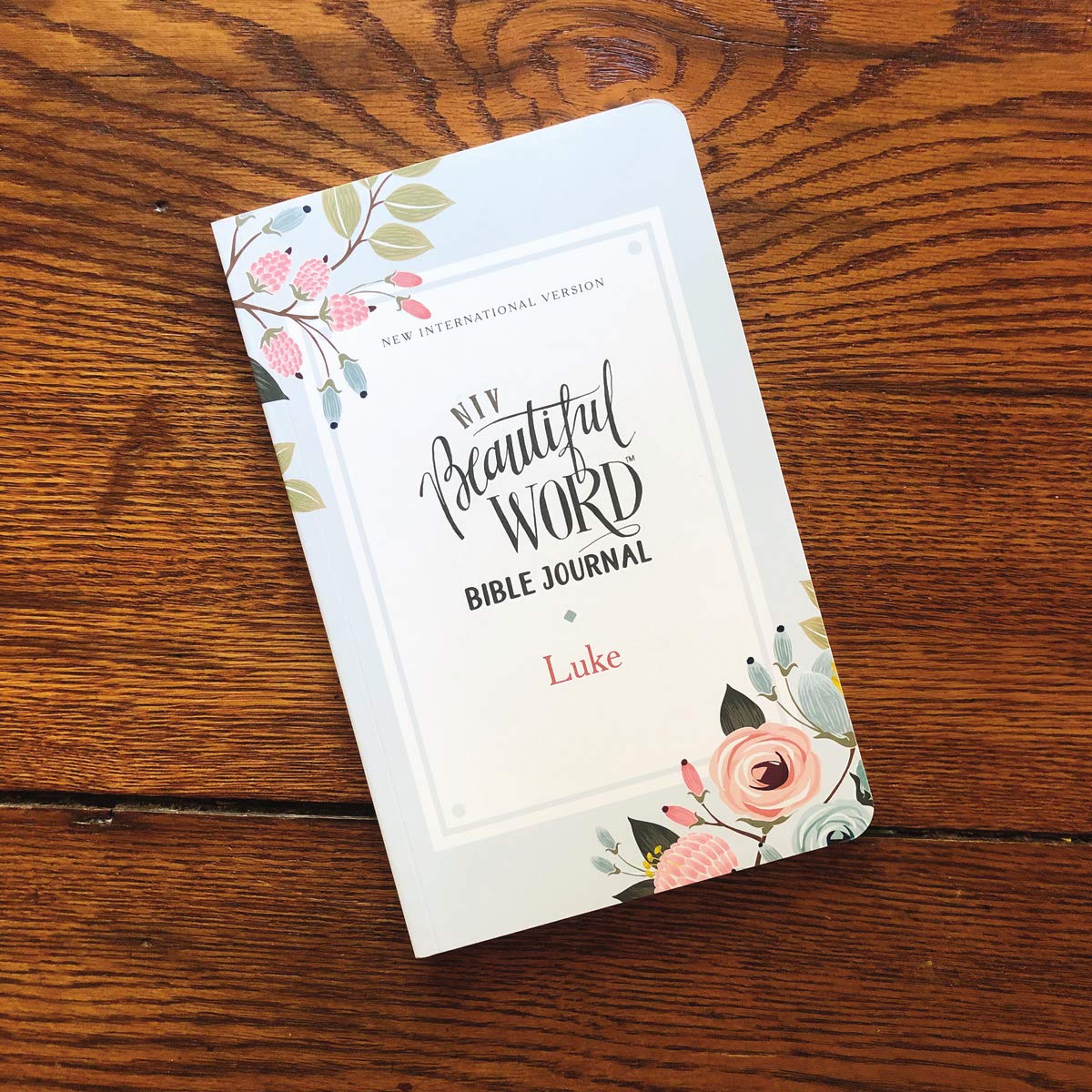 NIV, Beautiful Word Bible Journal, Luke, Comfort Print - Image 2
