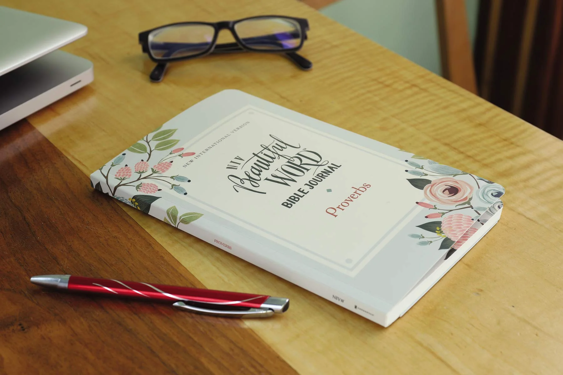 NIV, Beautiful Word Bible Journal, Proverbs, Paperback, Comfort Print - Image 3