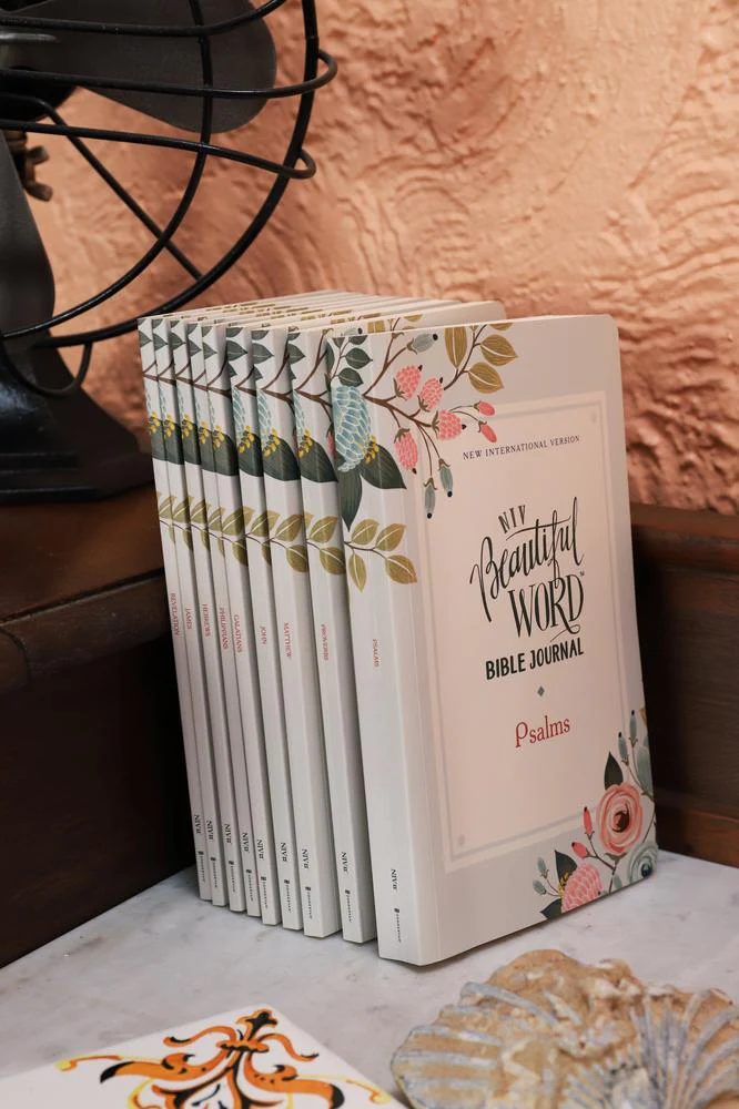 NIV, Beautiful Word Bible Journal, Psalms, Paperback, Comfort Print - Image 10