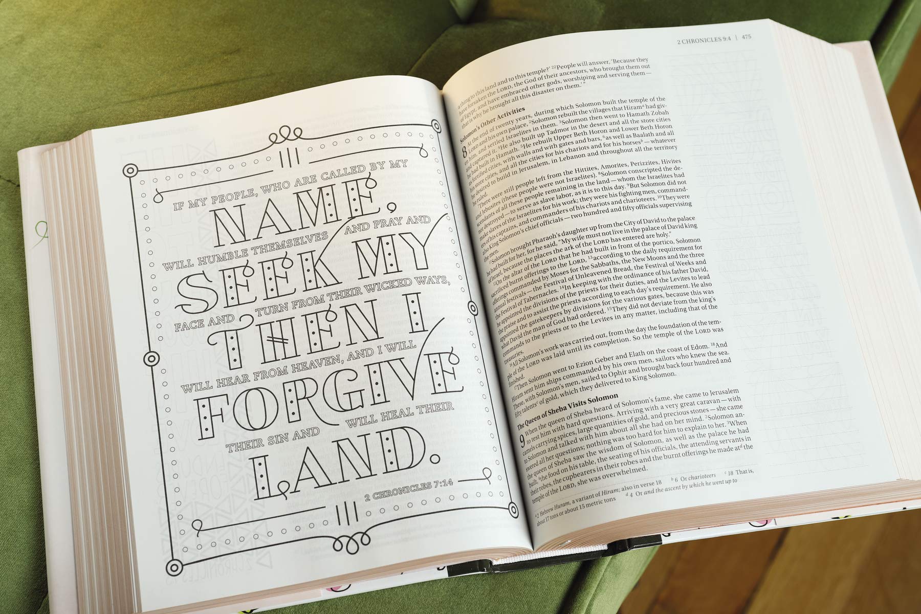 NIV, Beautiful Word Coloring Bible for Teen Girls: Hundreds of Verses to Color - Image 14