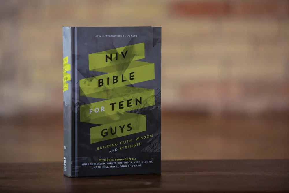NIV, Bible for Teen Guys: Building Faith, Wisdom and Strength - Image 4