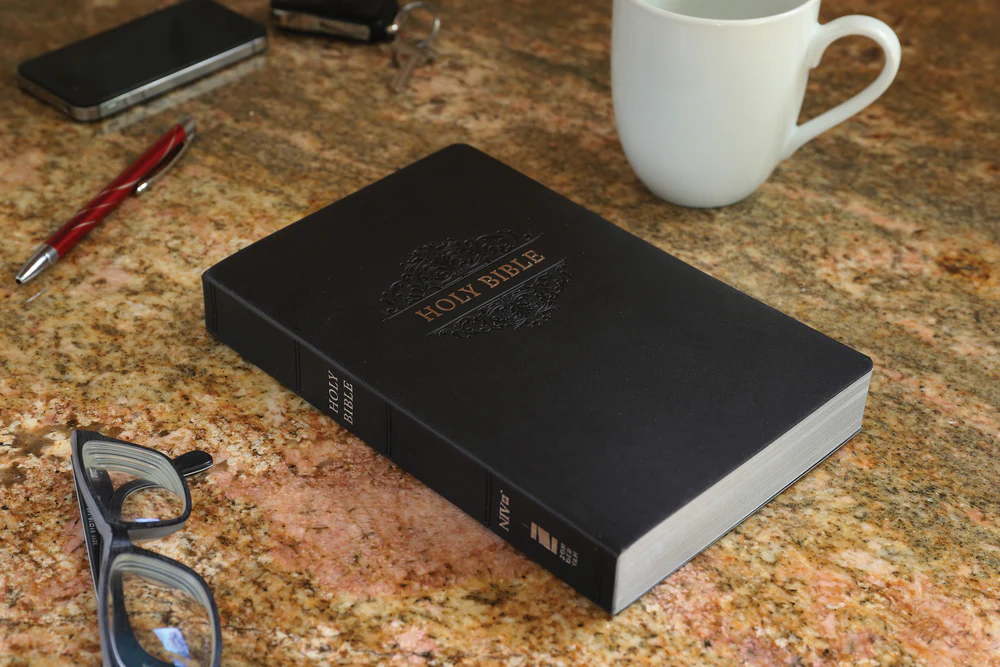 NIV, Holy Bible, Soft Touch Edition, Comfort Print - Image 15