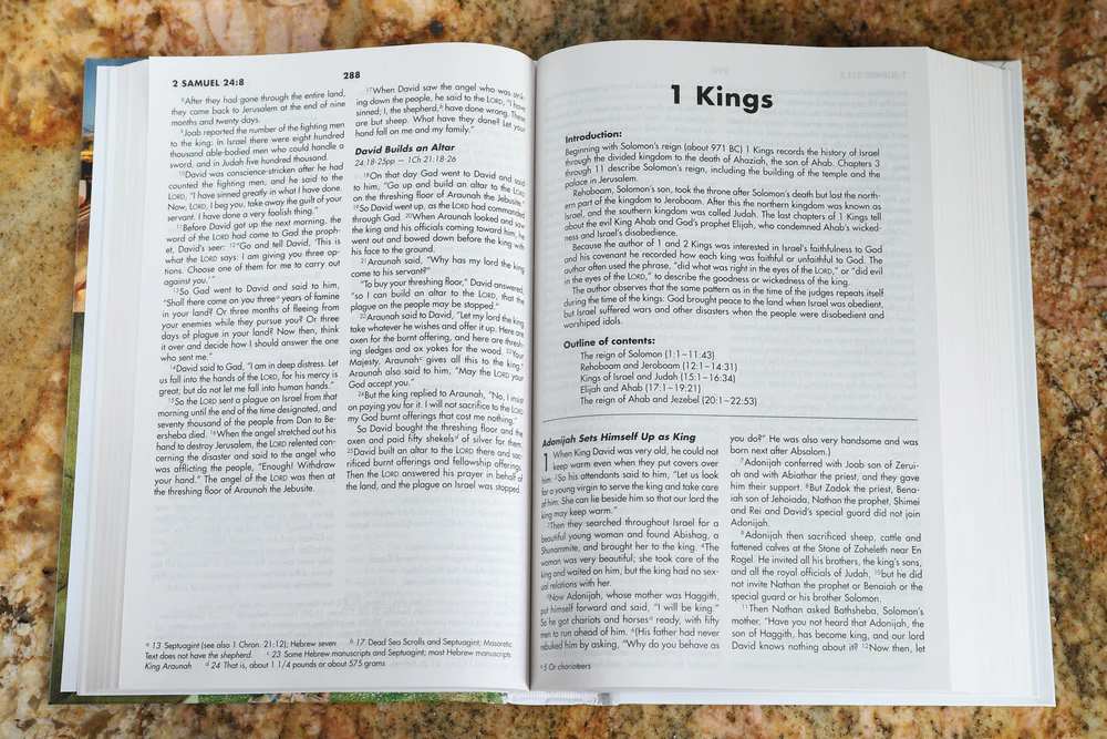 NIV, Holy Bible Textbook Edition, Hardcover - Image 6