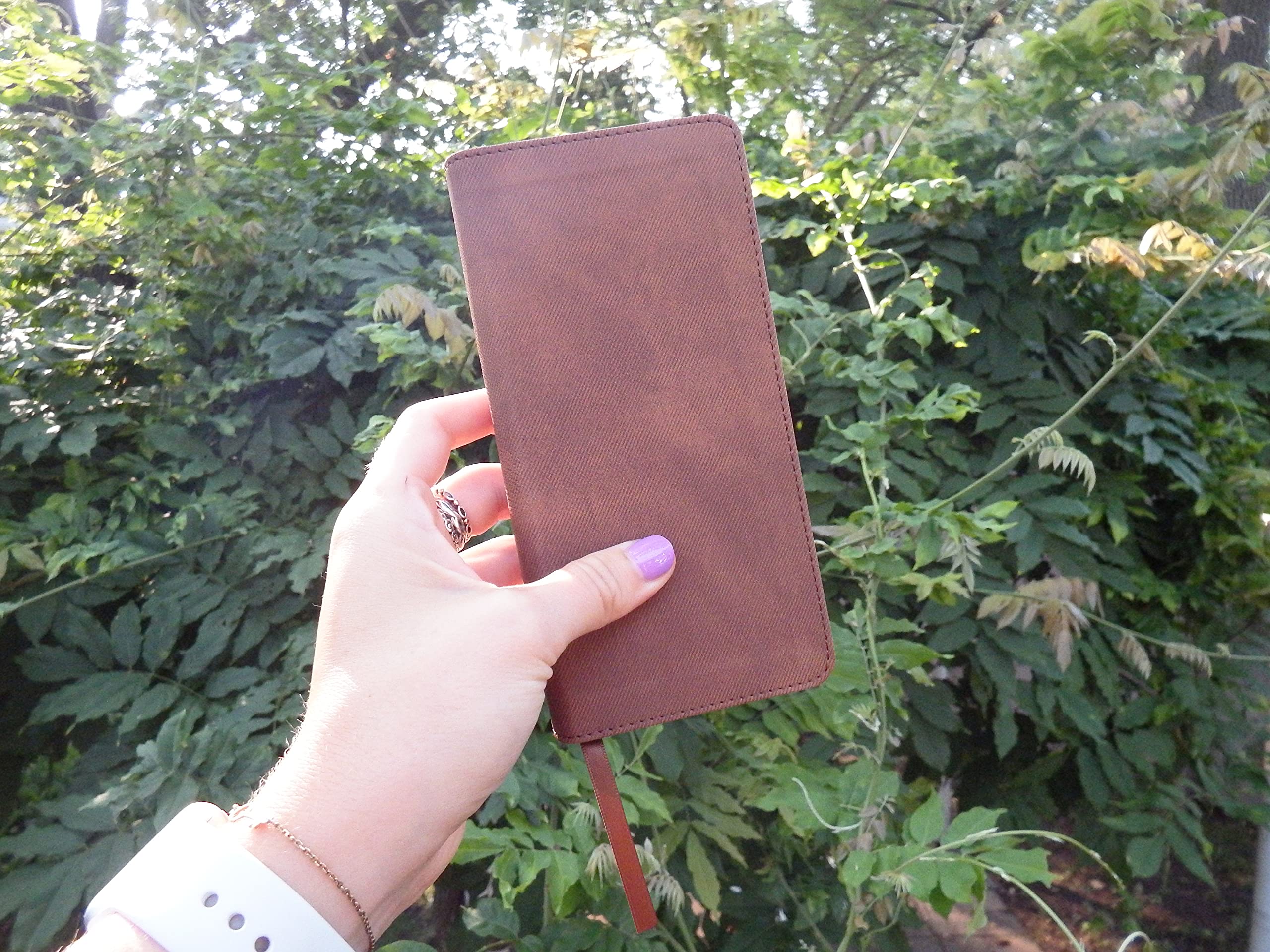 NIV, Pocket Thinline Bible, Red Letter Edition, Comfort Print - Image 7