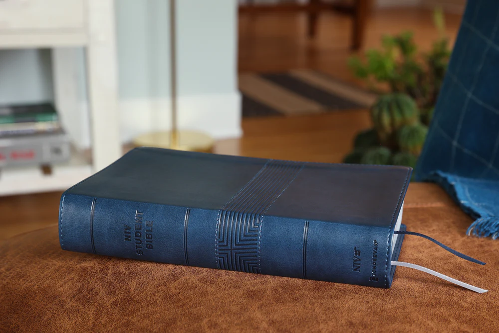 NIV, Student Bible, Personal Size, Comfort Print - Image 10