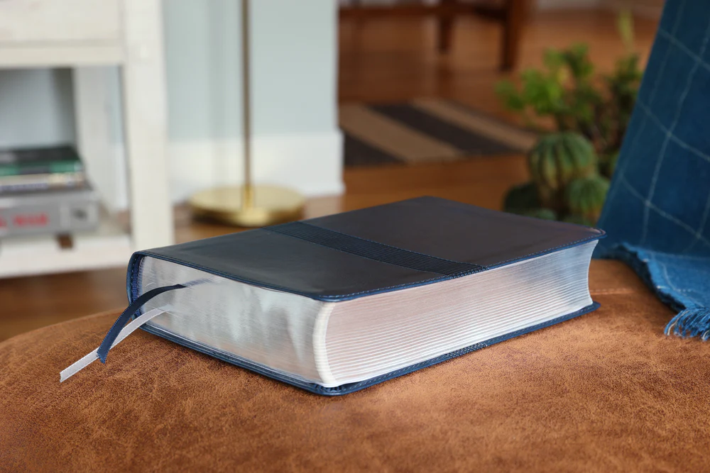 NIV, Student Bible, Personal Size, Comfort Print - Image 11