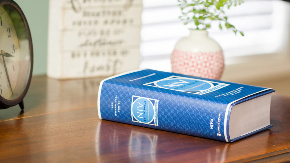NIV Study Bible, Fully Revised Edition, Personal Size, Red Letter, Comfort Print - Image 24