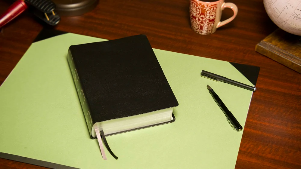 NIV, The Grace and Truth Study Bible, Large Print, Red Letter, Comfort Print - Image 7