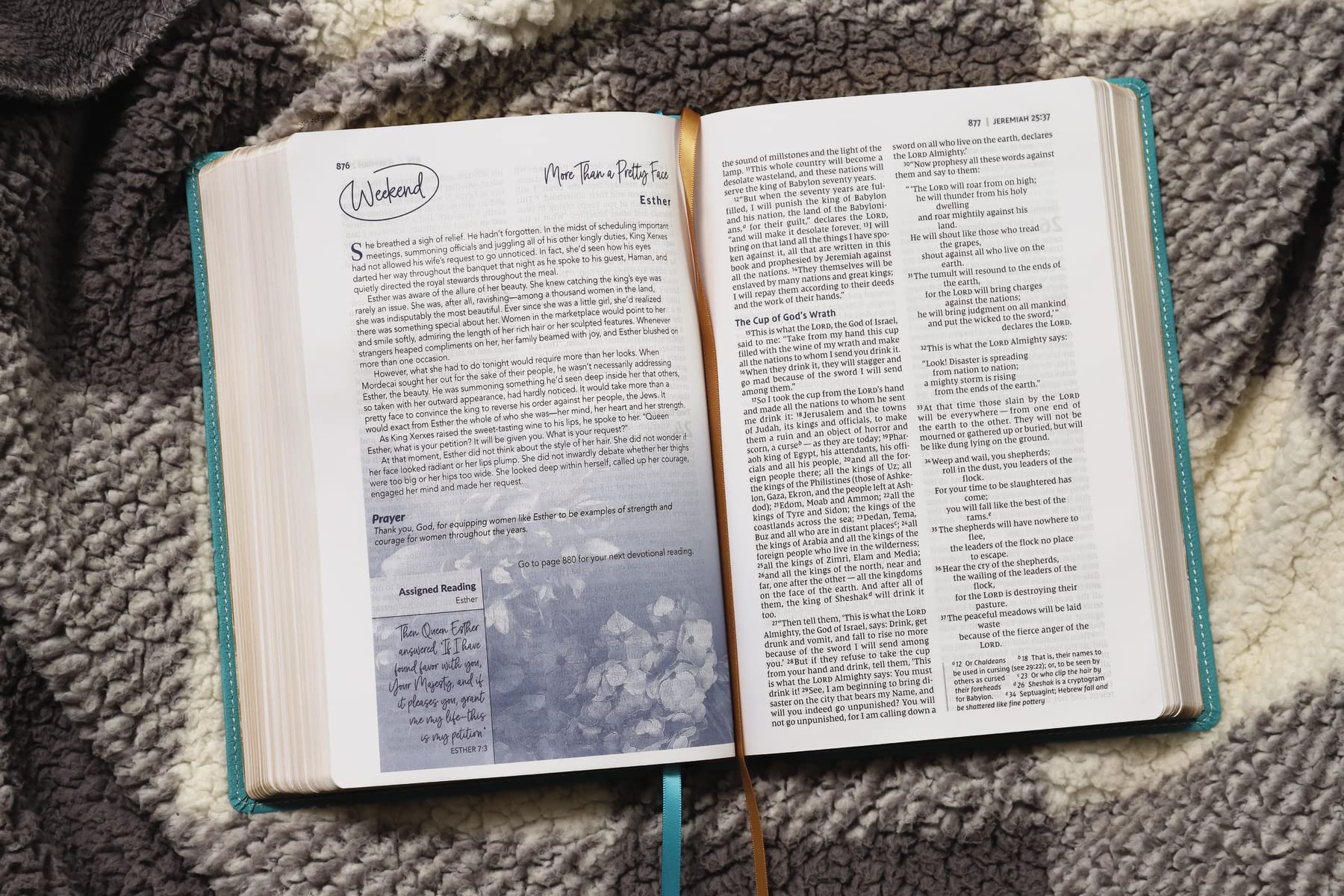 NIV, Women's Devotional Bible (By Women, for Women), Large Print, Leathersoft, Teal, Comfort Print - Image 8