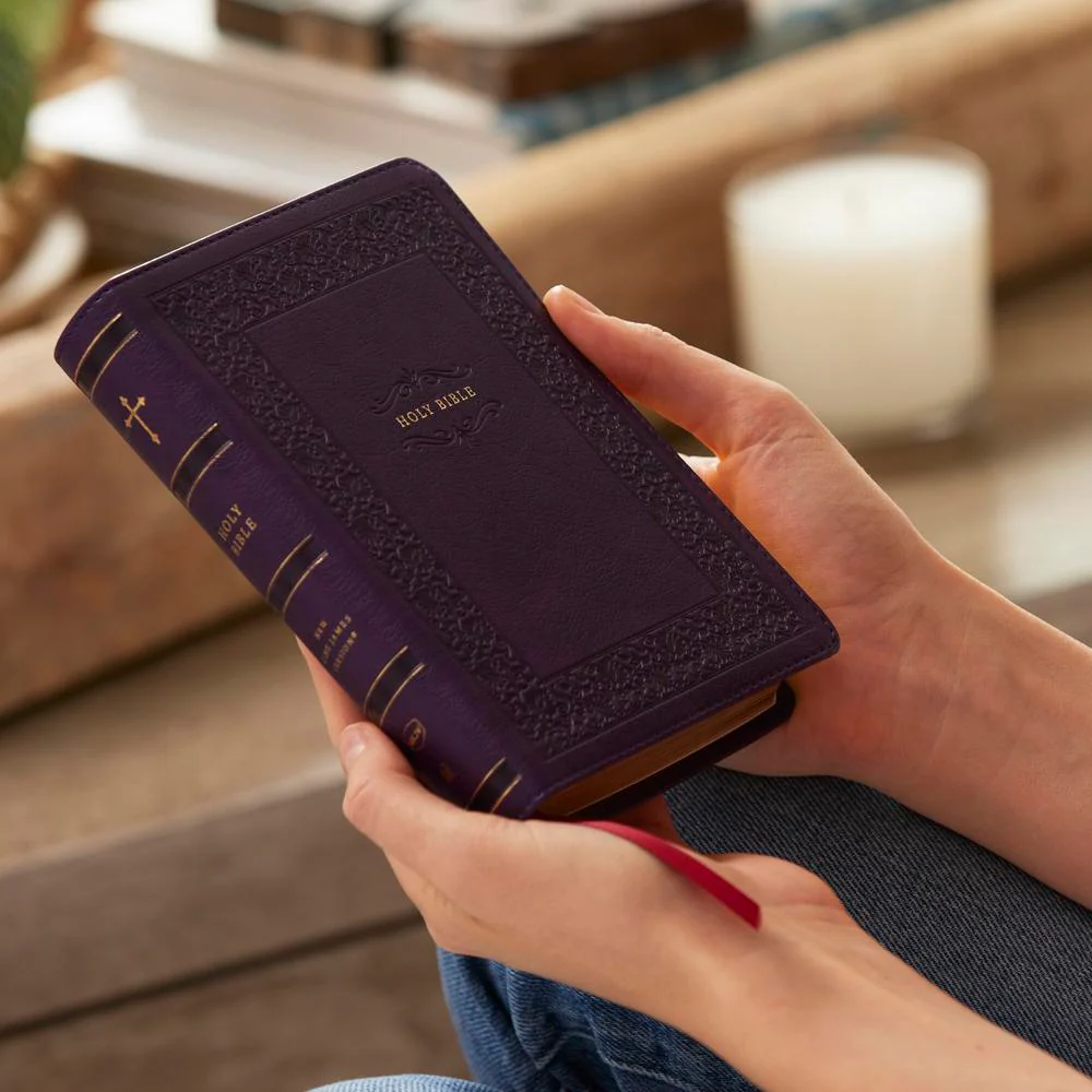NKJV Compact Paragraph-Style Bible w/ 43,000 Cross References, Red Letter, Comfort Print: Holy Bible, New King James Version - Image 19