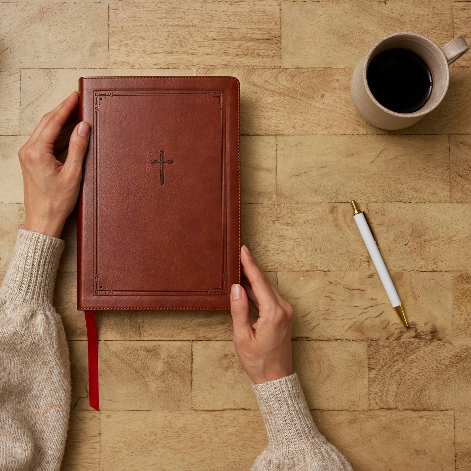 NKJV Giant Print End-of-Verse Reference Bible, Red Letter, Comfort Print: Holy Bible: Holy Bible - Image 17