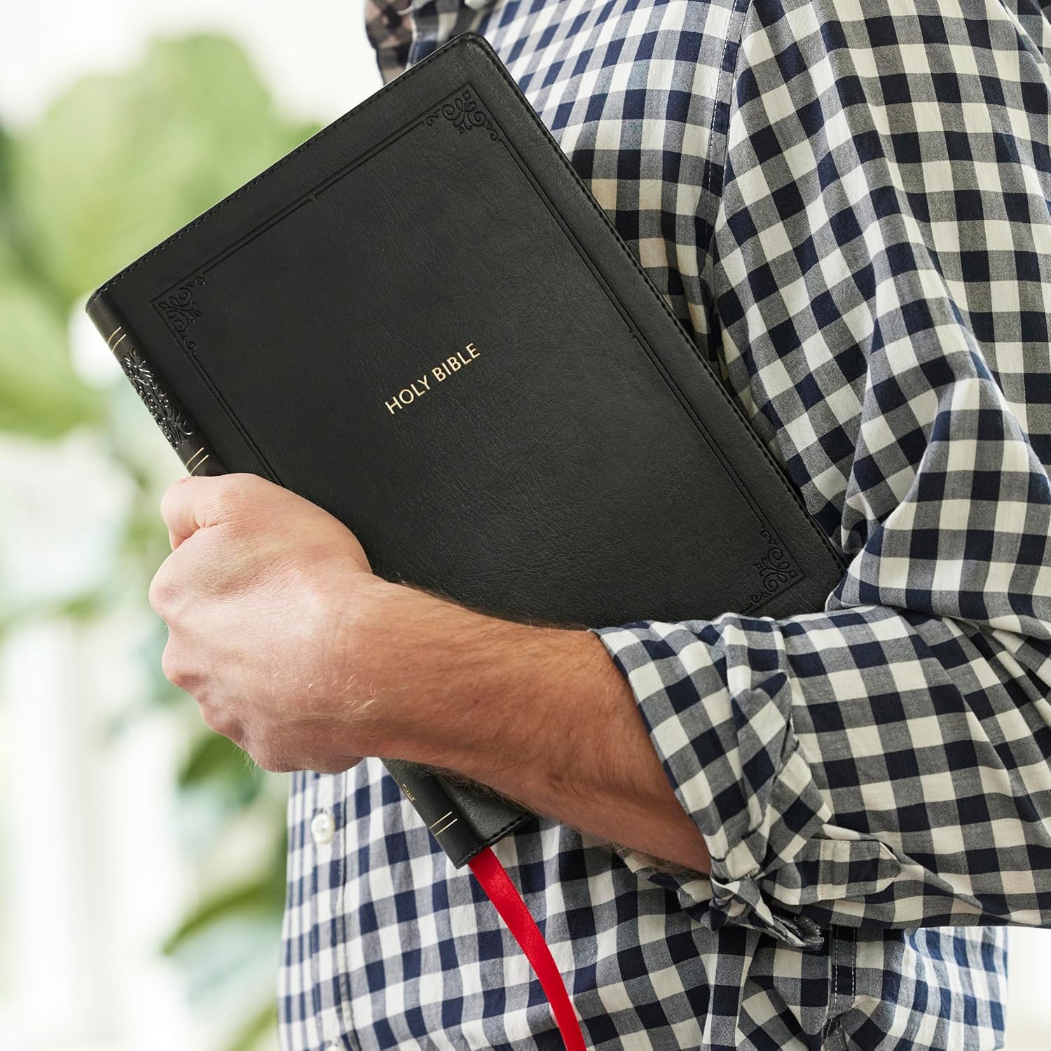 NKJV Giant Print End-of-Verse Reference Bible, Red Letter, Comfort Print: Holy Bible: Holy Bible - Image 5