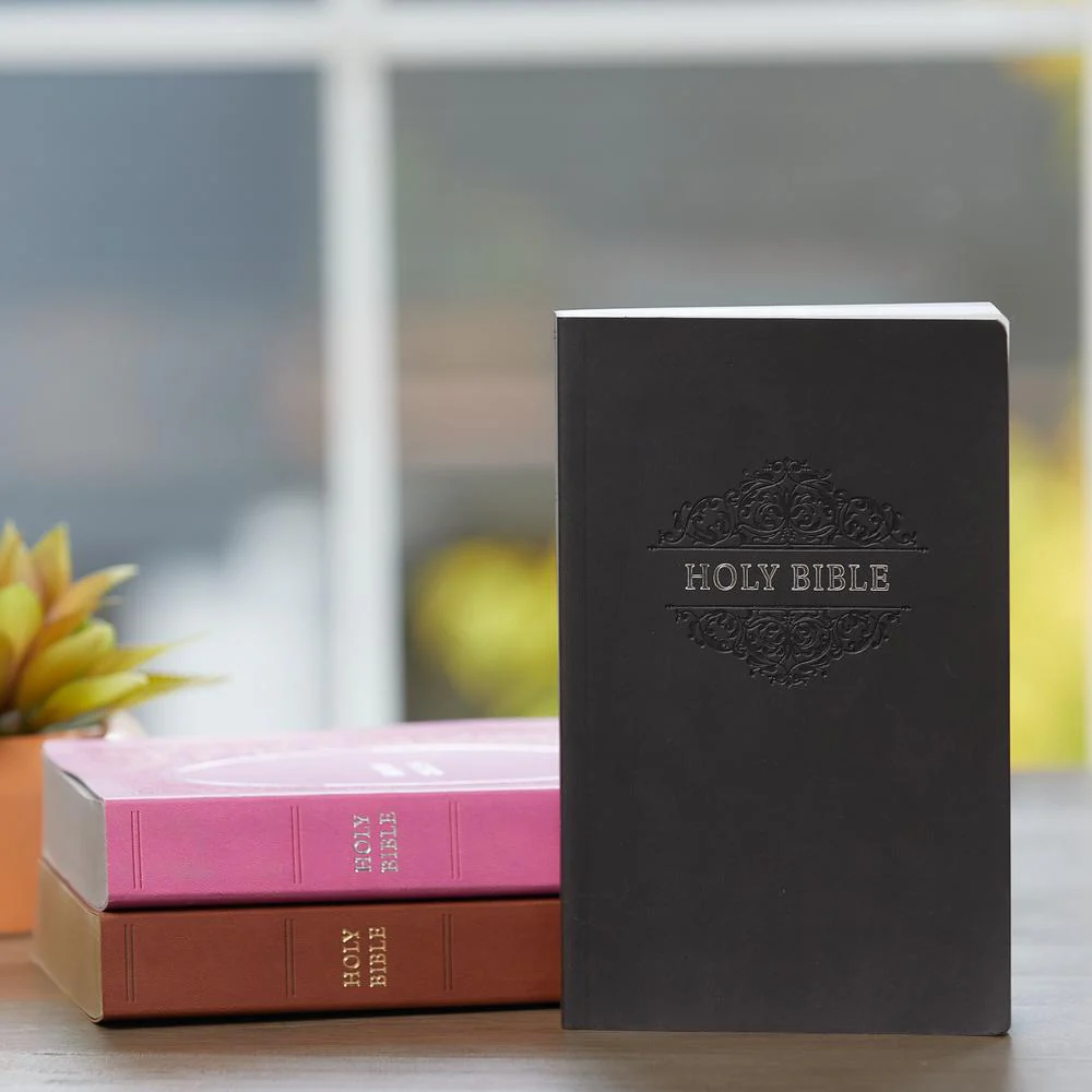 NKJV, Holy Bible, Soft Touch Edition, Comfort Print: Holy Bible, New King James Version - Image 5