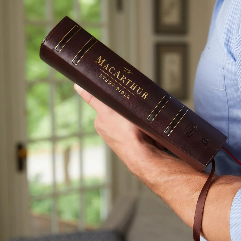 NKJV, MacArthur Study Bible, 2nd Edition, Comfort Print: Unleashing God's Truth One Verse at a Time - Image 62
