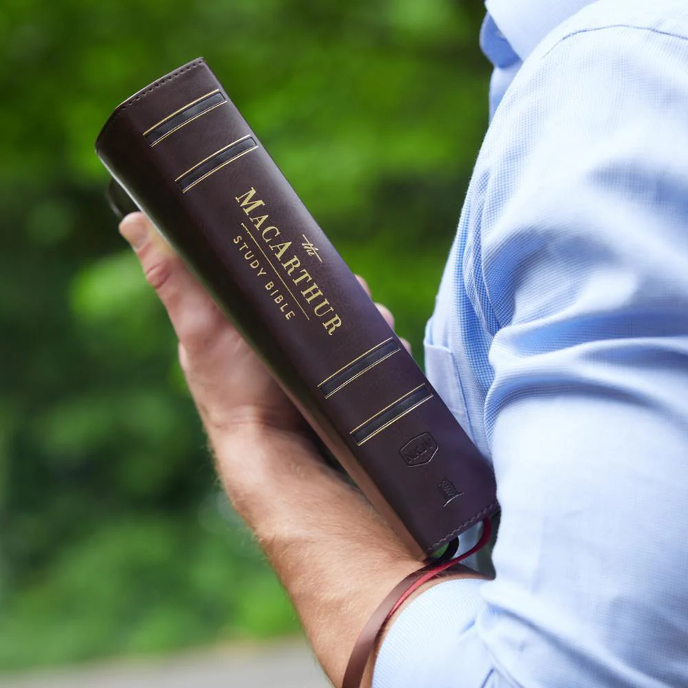 NKJV, MacArthur Study Bible, 2nd Edition, Comfort Print: Unleashing God's Truth One Verse at a Time - Image 65
