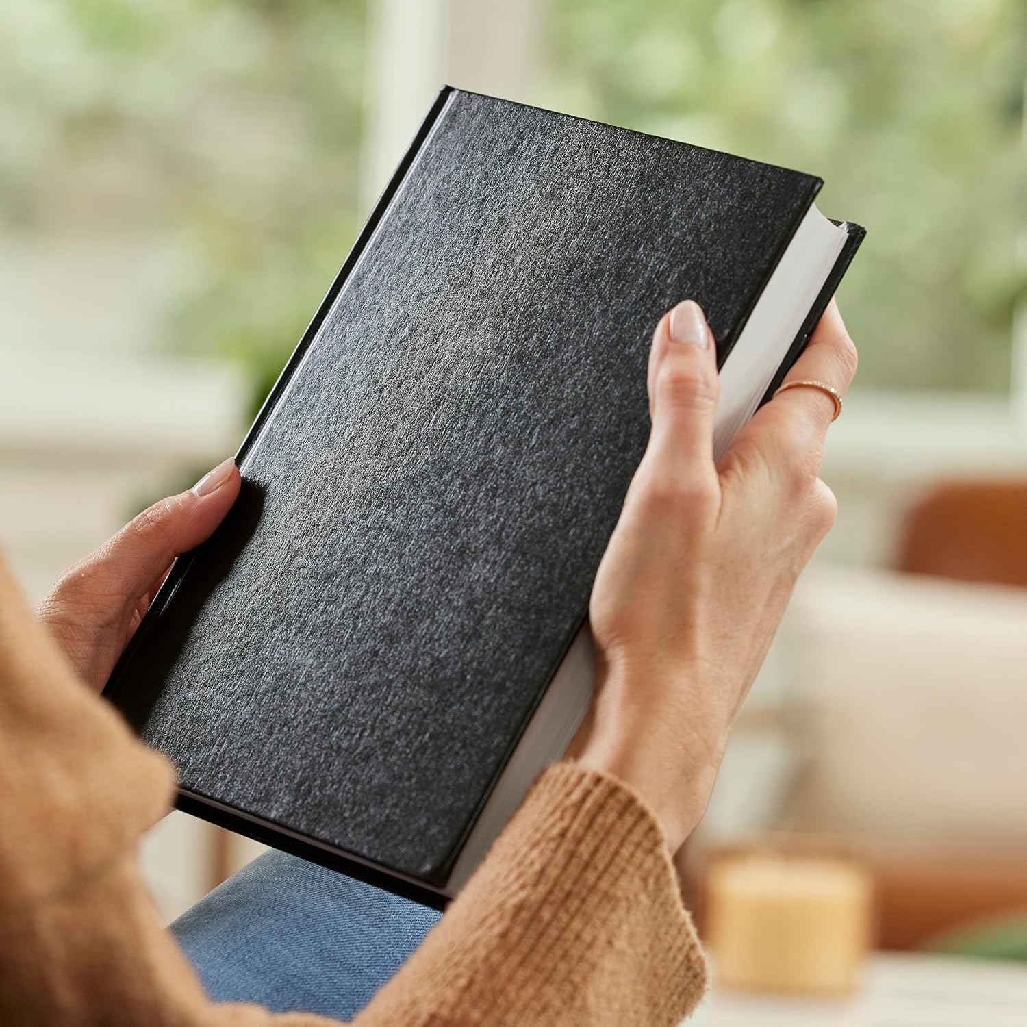 NKJV-NET Parallel New Testament with NET Translators' Notes, Hardcover, Red Letter, Comfort Print: Unparalleled Insights with over 16,000 Translator Notes - Image 9